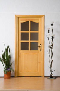 35-Masif Ahşap Kapı 