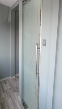 CMK9-Desenli-Cam-Kapi 