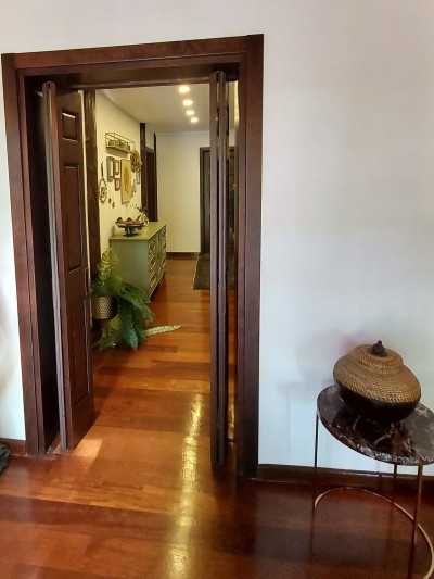 Ahsap-Camsiz-Katlanir-Kapi-03 